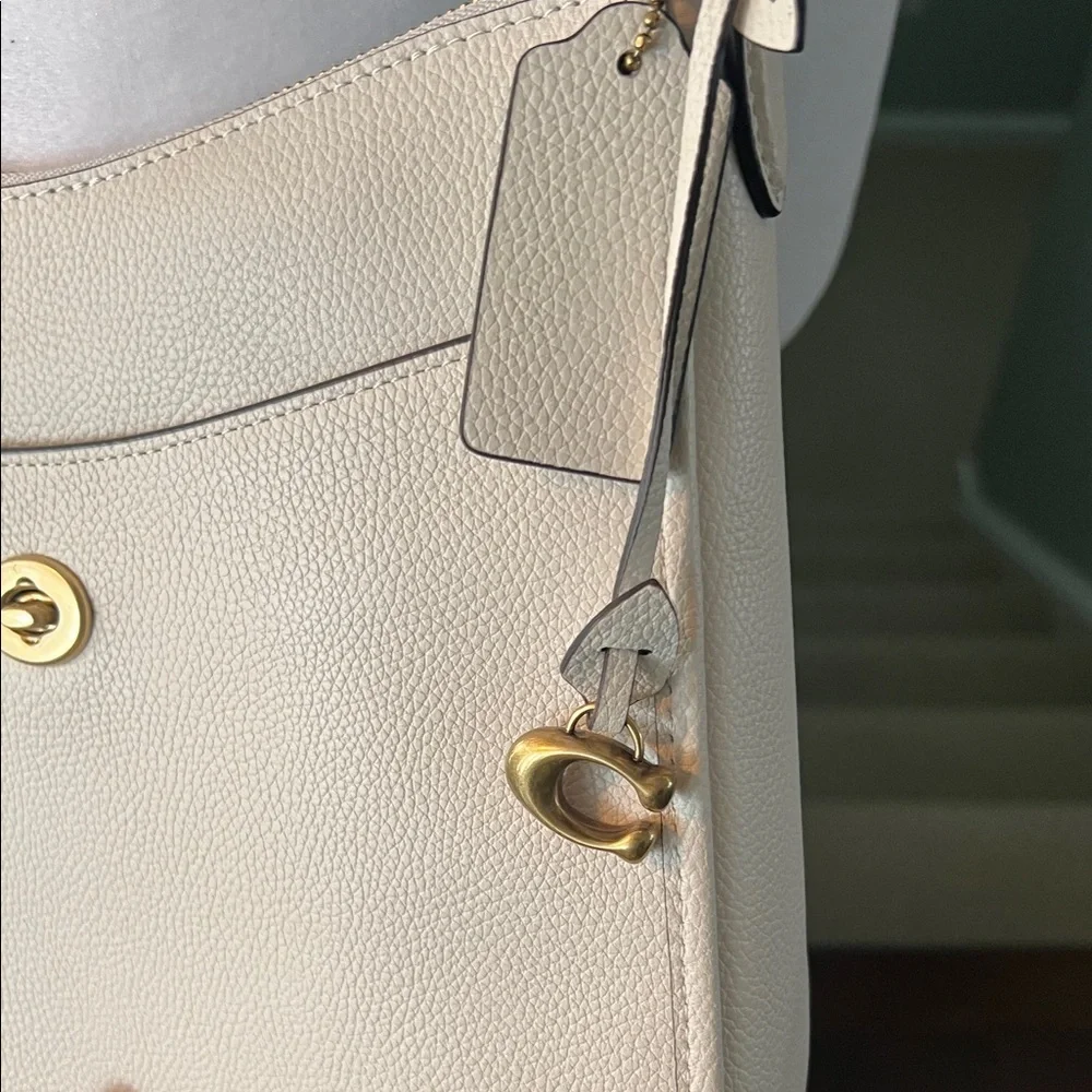 NWT Coach Polished Pebble Leather Chaise Crossbody